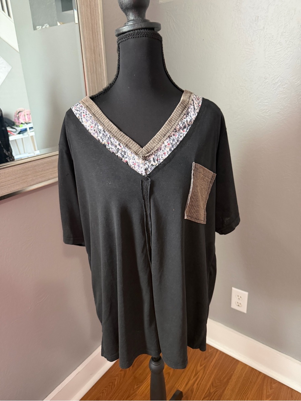 POL x Anthropologie Mixed Media Floral Mesh Black Boho Top Medium - Picture 2 of 8